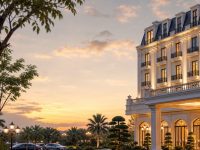 Adamo Hotel Hưng Yên